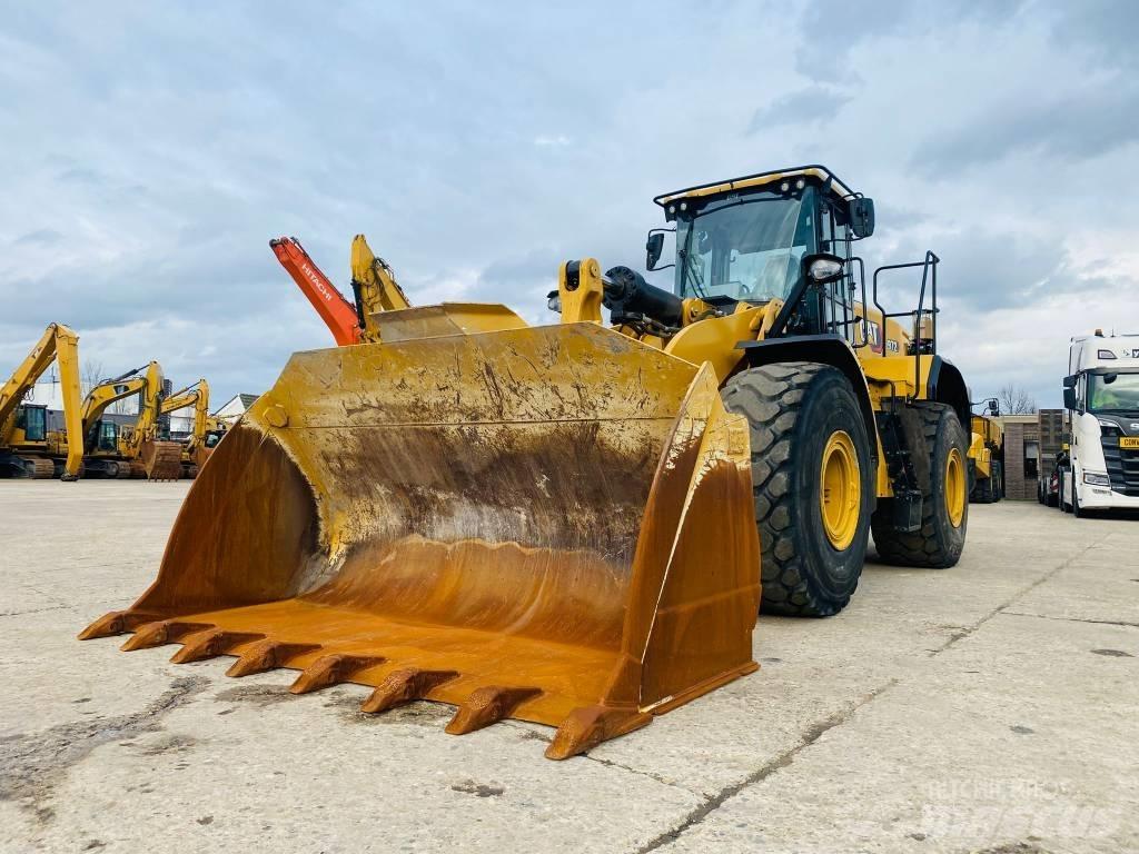 CAT 972 Pale gommate