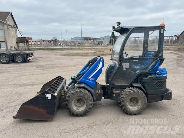 Multione 8.4 S Mini Pale Gommate