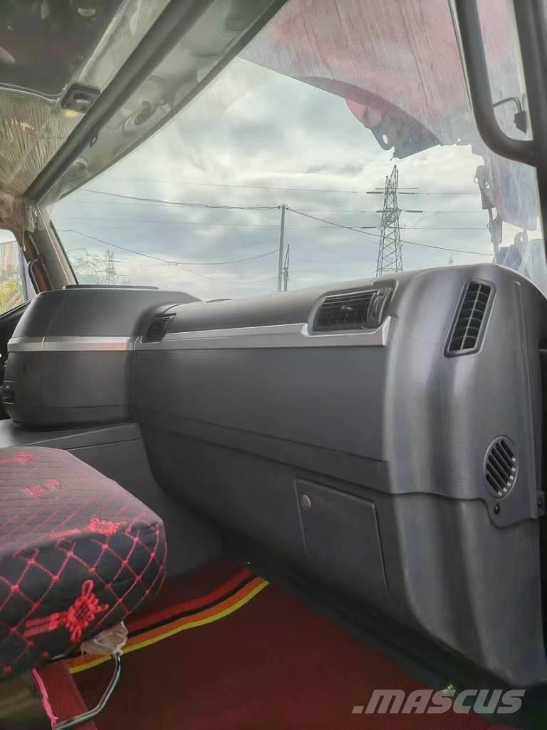 Sany STC1300C8 Gru per tutti i terreni