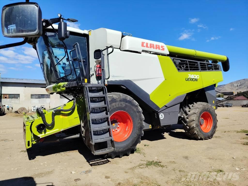 CLAAS Lexion 7400 Mietitrebbiatrici