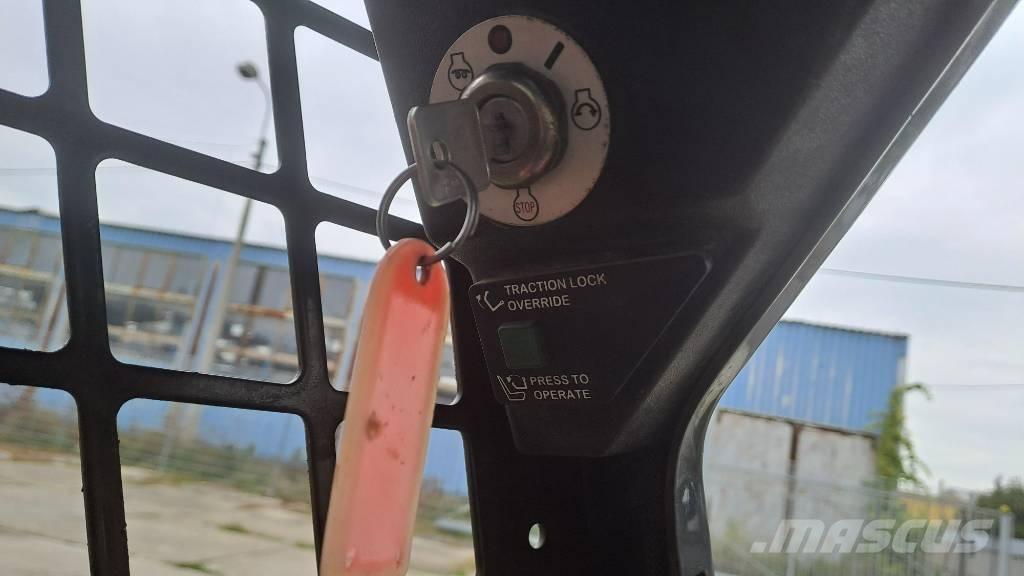 Bobcat s 70 Mini Pale Gommate