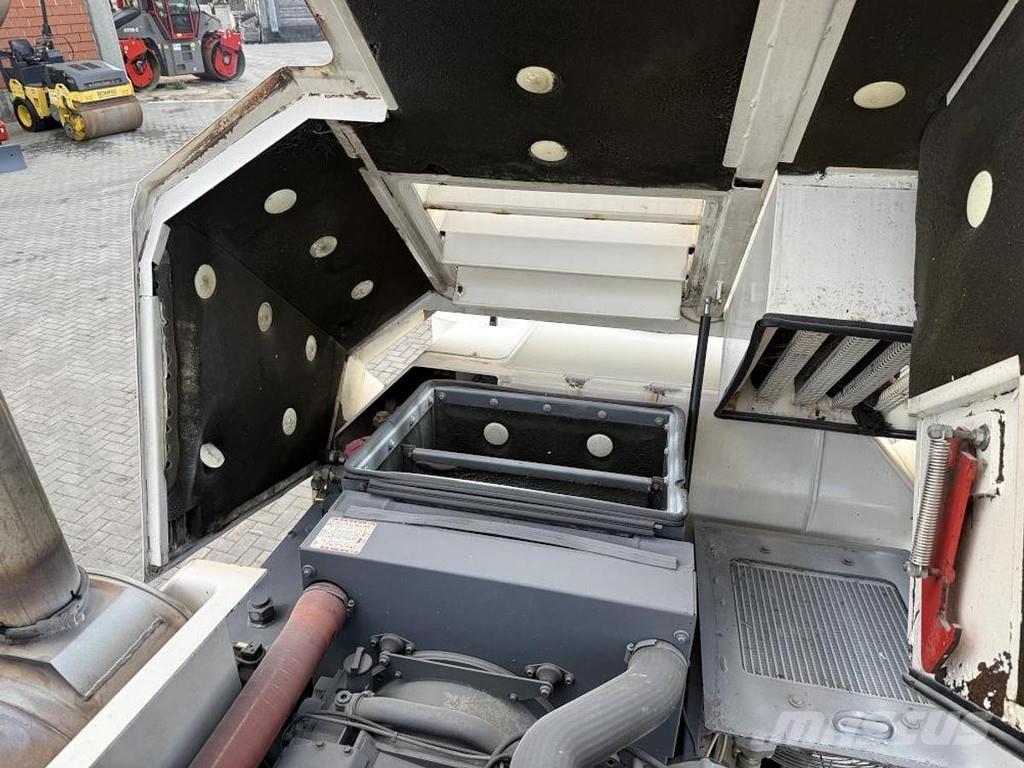 Wirtgen W 1000F Fresa a freddo per asfalto