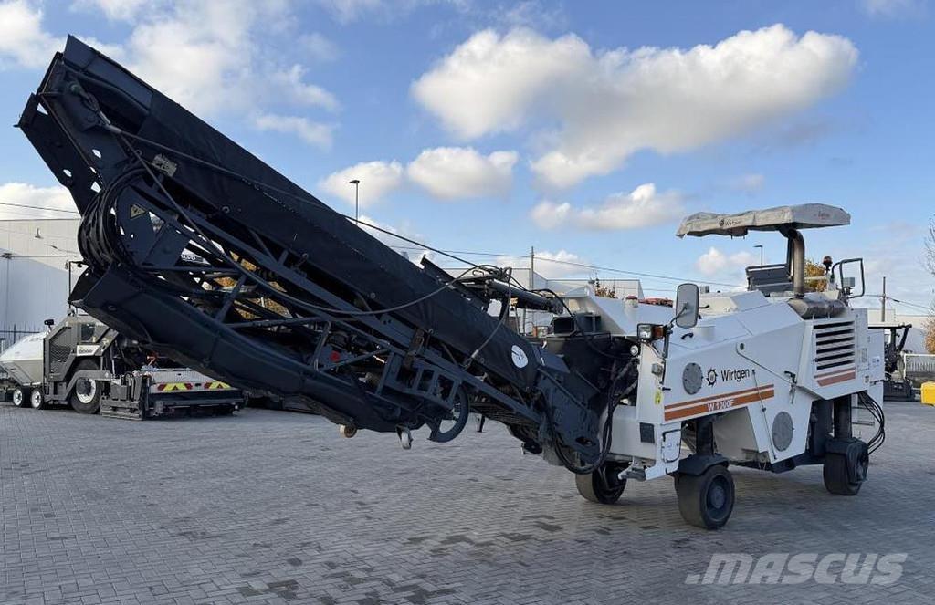 Wirtgen W 1000F Fresa a freddo per asfalto