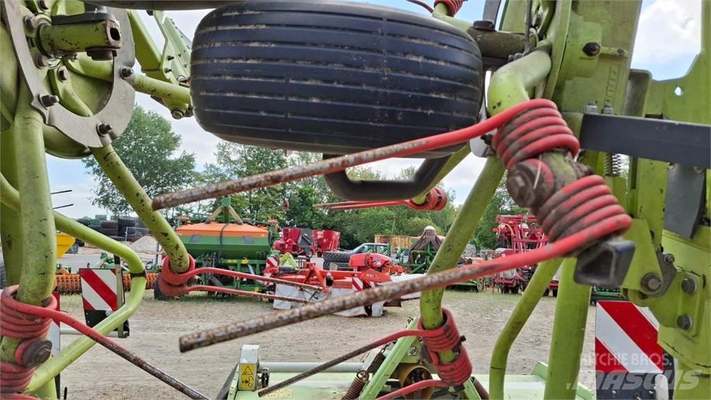 CLAAS Volto 900 Ranghinatori