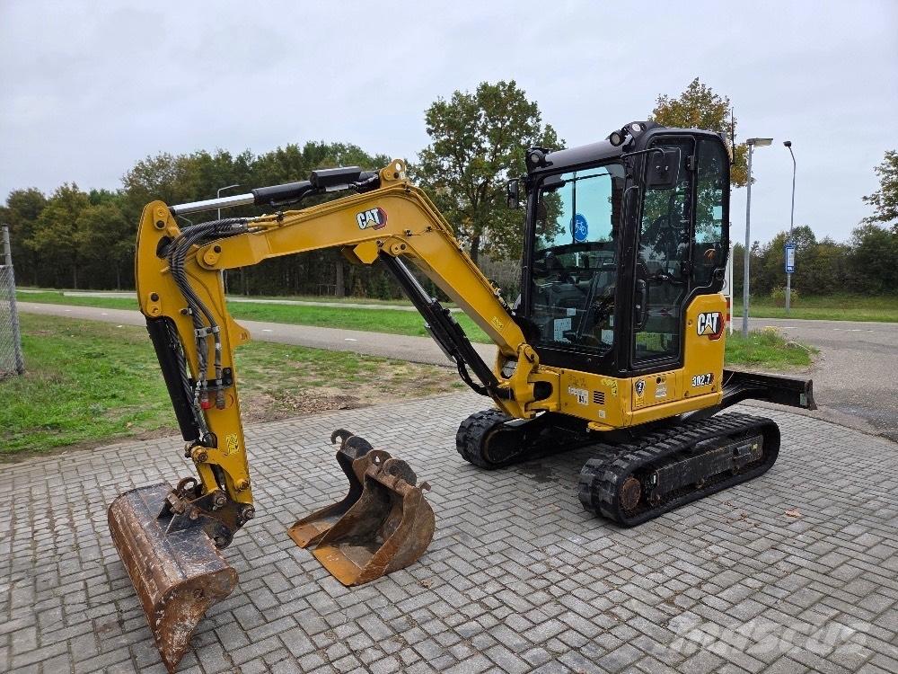 CAT 302.7CR Miniescavatori