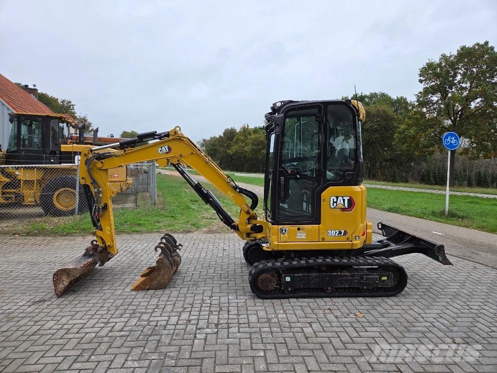 CAT 302.7CR Miniescavatori