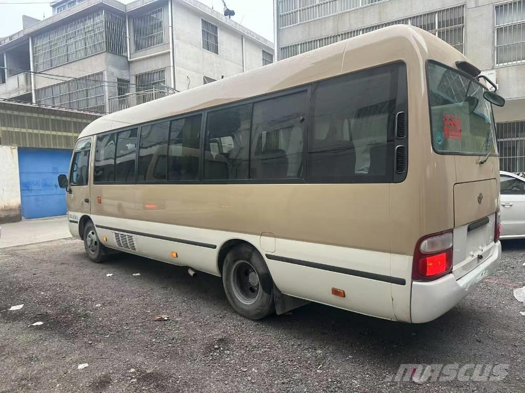 Toyota Coaster Autobus interurbani
