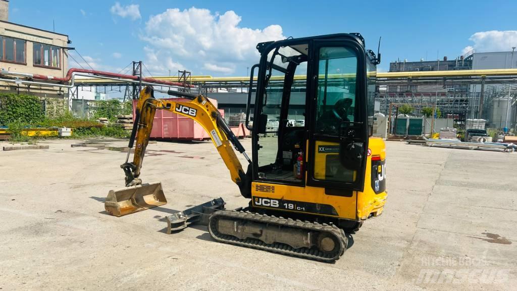 JCB 19 C Miniescavatori