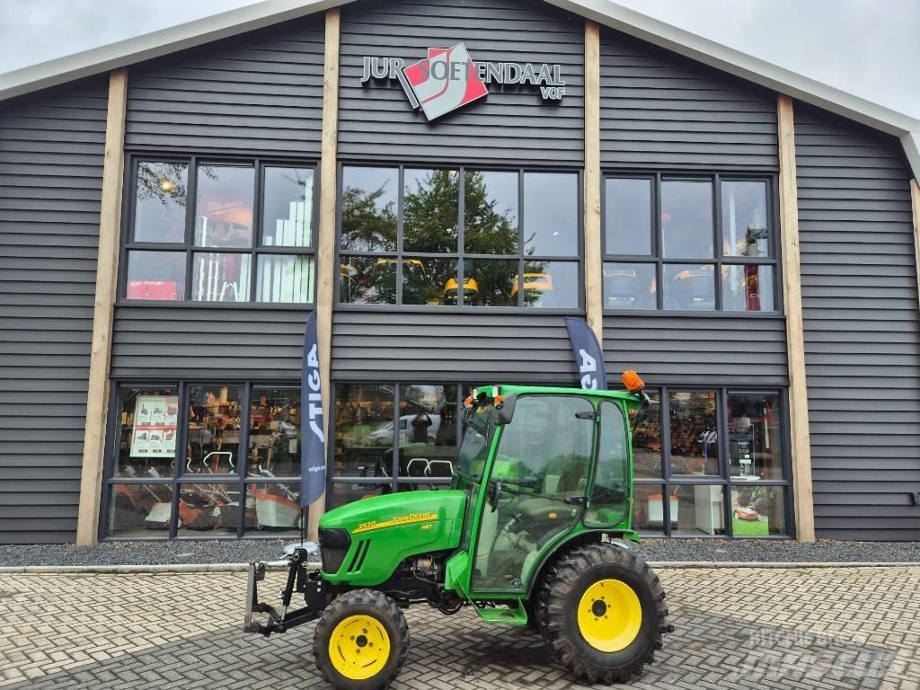 John Deere 2520 Trattori compatti
