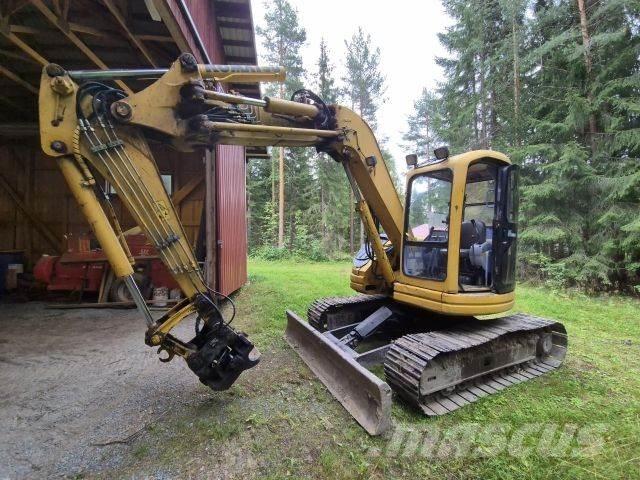 Komatsu PC75 UU Escavatori cingolati