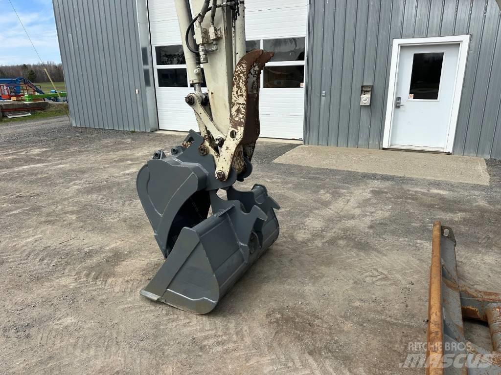 Takeuchi TB 260 Miniescavatori