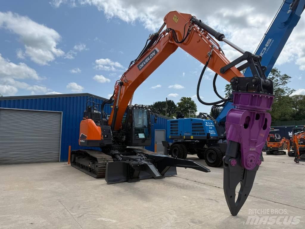 Develon DX 235 LCR-7 Escavatori cingolati