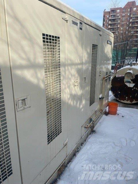 CAT XQ350, 600 Volt Generatori diesel