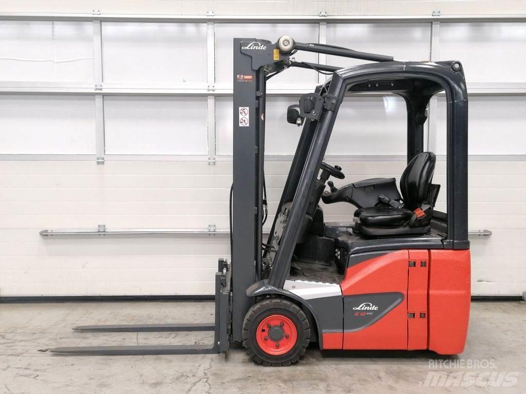 Linde E12-02 Carrelli elevatori elettrici