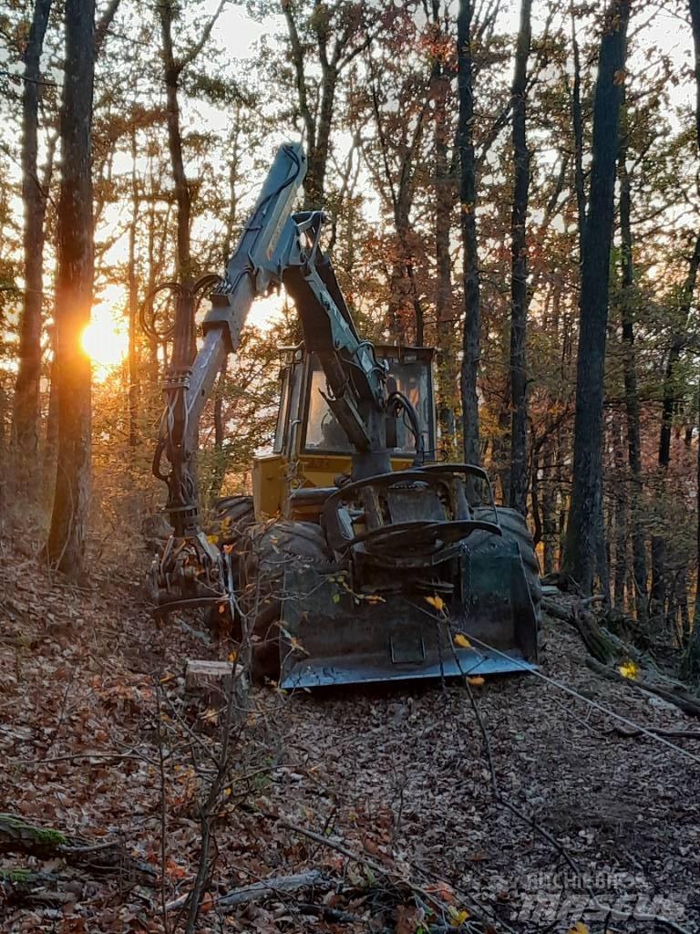 HSM 904 Trattori Forestali