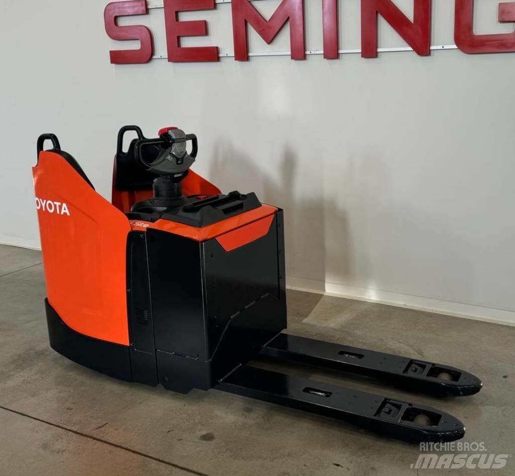 Toyota 10545  LPE200 Transpallet manuale