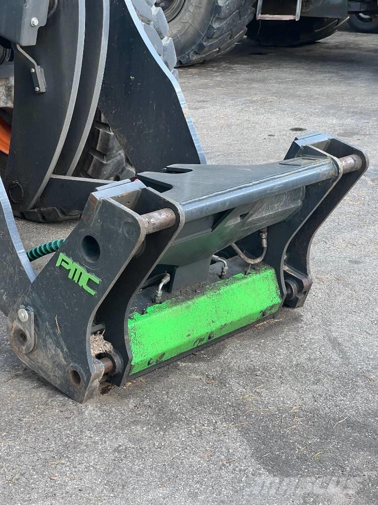 Doosan DL 220-7 Pale gommate