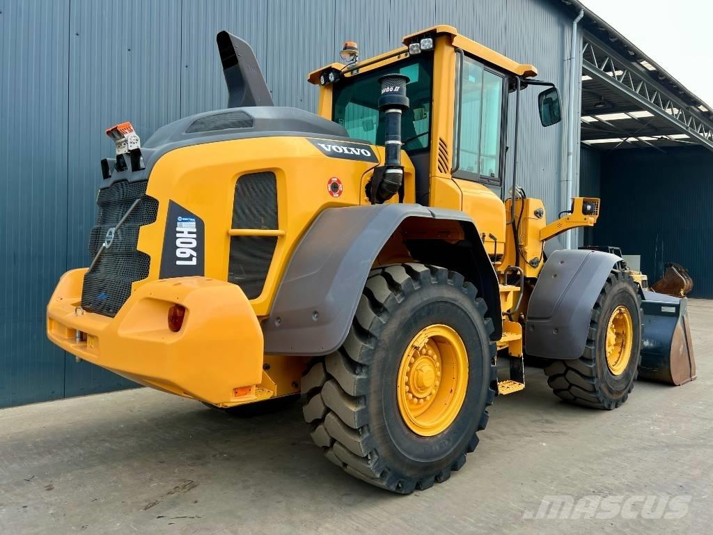 Volvo L90H Pale gommate