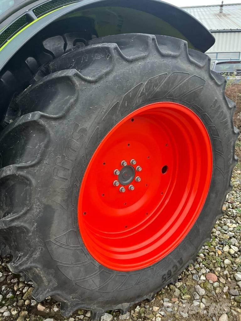 CLAAS Arion 450 CIS Trattori