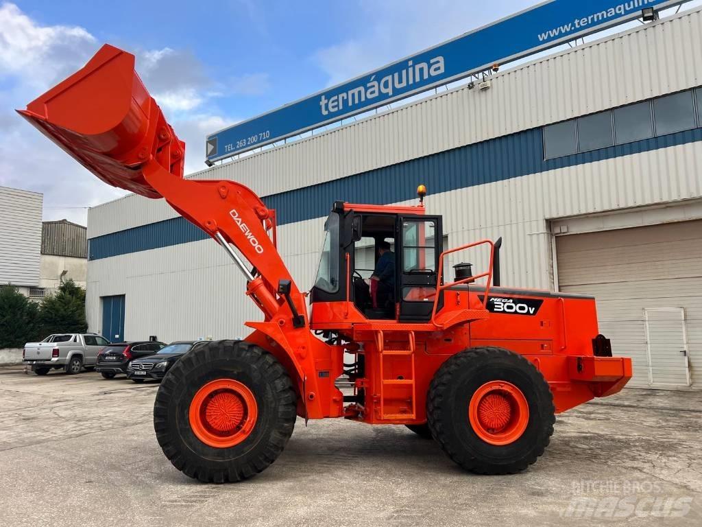 Daewoo Mega 300 III Pale gommate