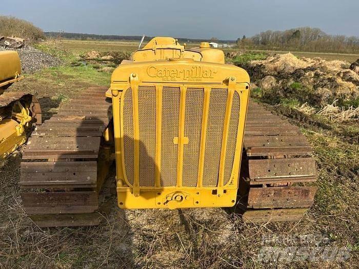 CAT D4 - Dozer cingolati
