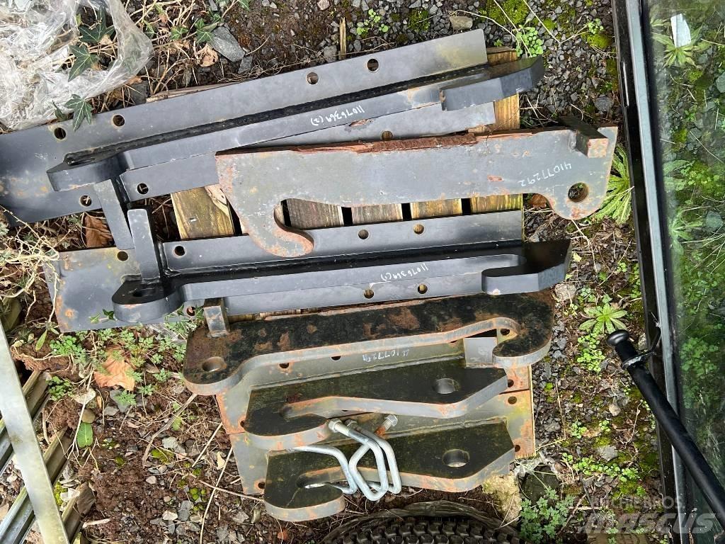 Fendt PICK UP HITCH Altri accessori per trattori