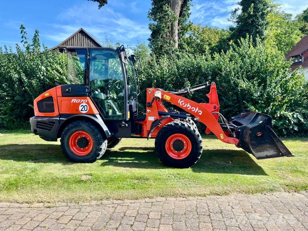 Kubota R 070 Pale gommate