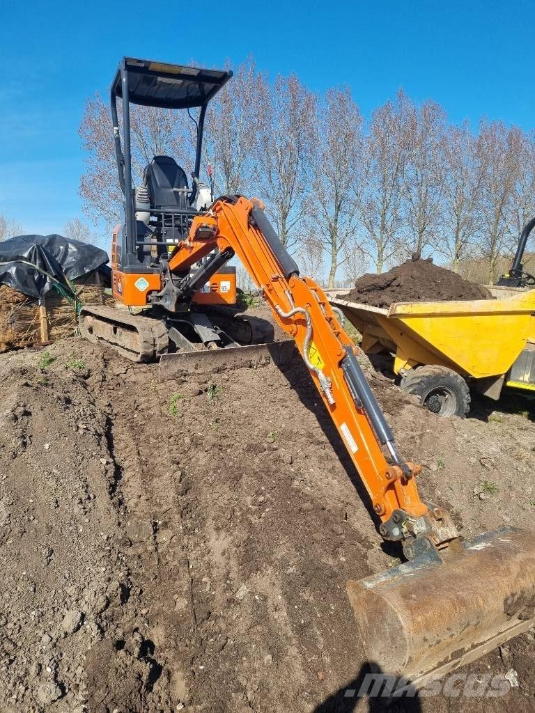 Hitachi ZX 19 U Miniescavatori