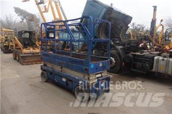 Haulotte Compact 8 Piattaforme a pantografo