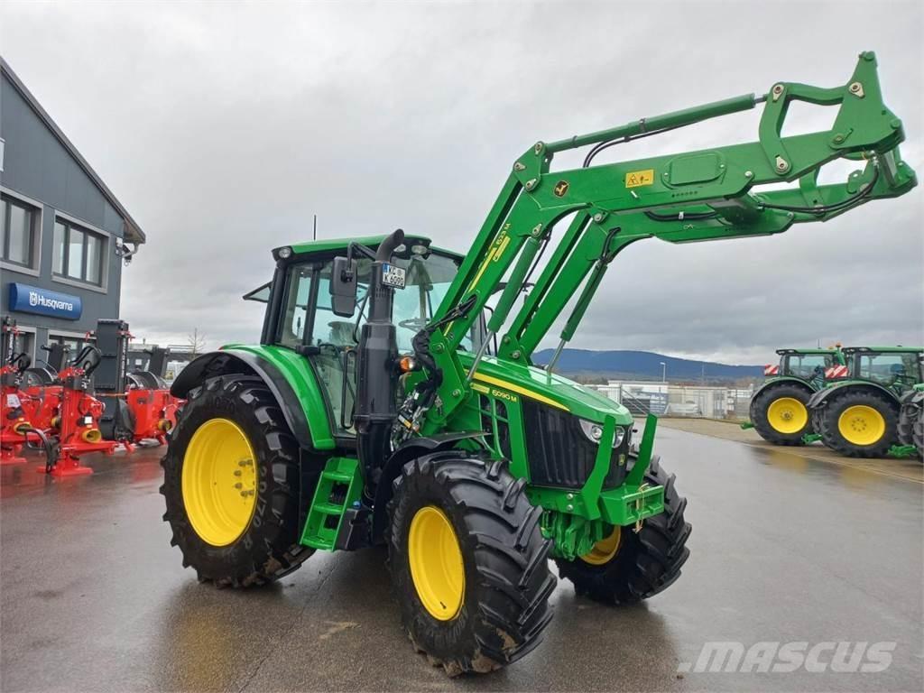 John Deere 6090M Trattori