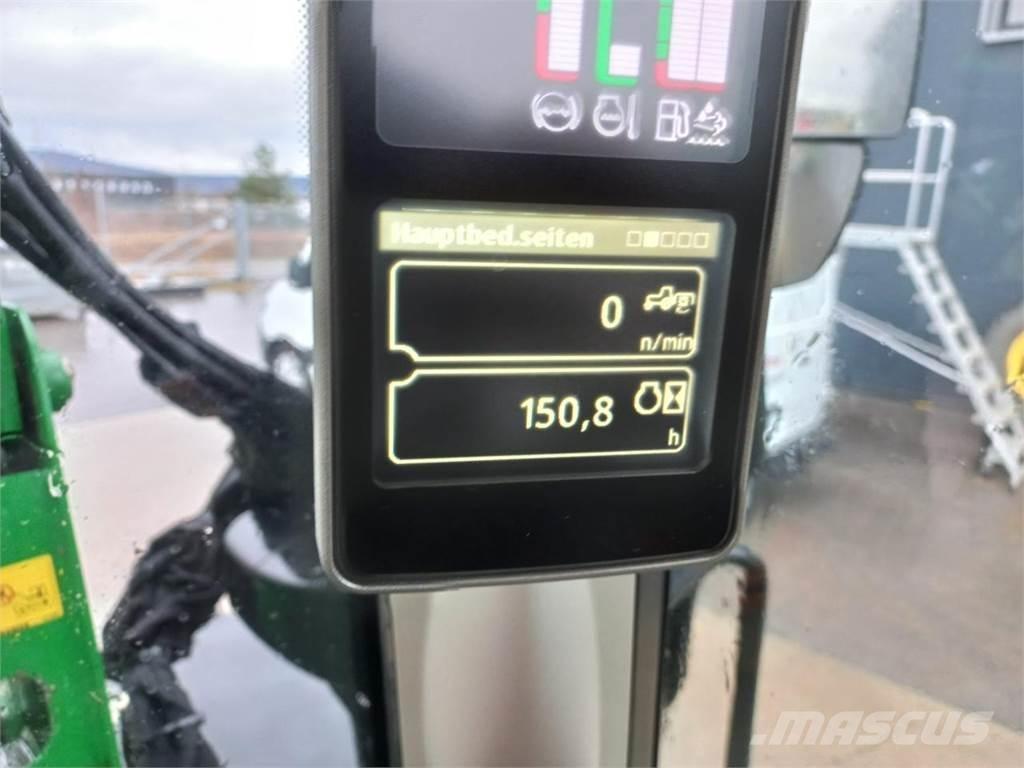 John Deere 6090M Trattori