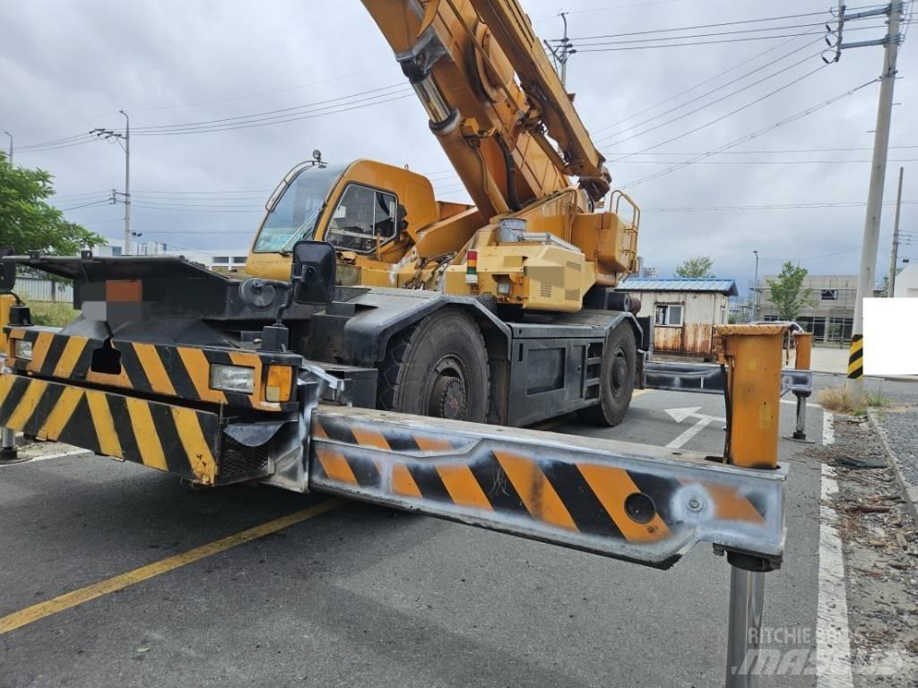 Kobelco RK 450-2 Gru per terreni difficili