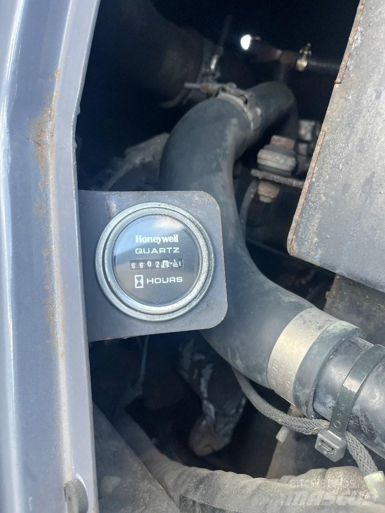 Terex RT 230-1 Gru per terreni difficili