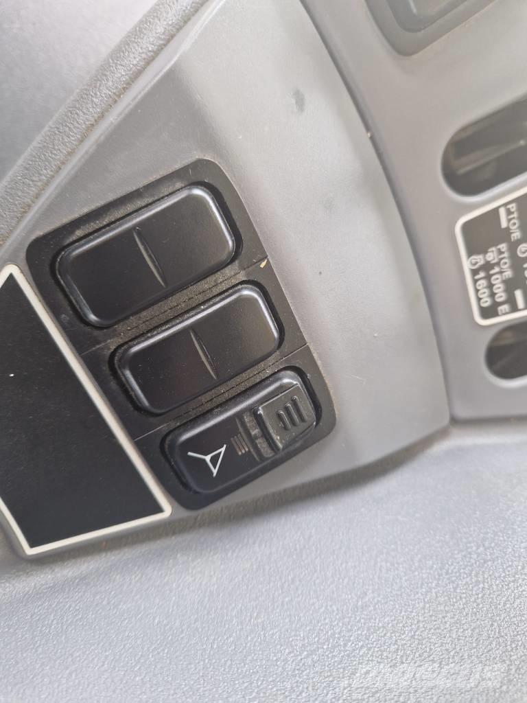 Kubota M7132 KVT Trattori