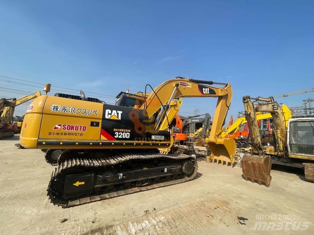 CAT 326 D2 Escavatori cingolati