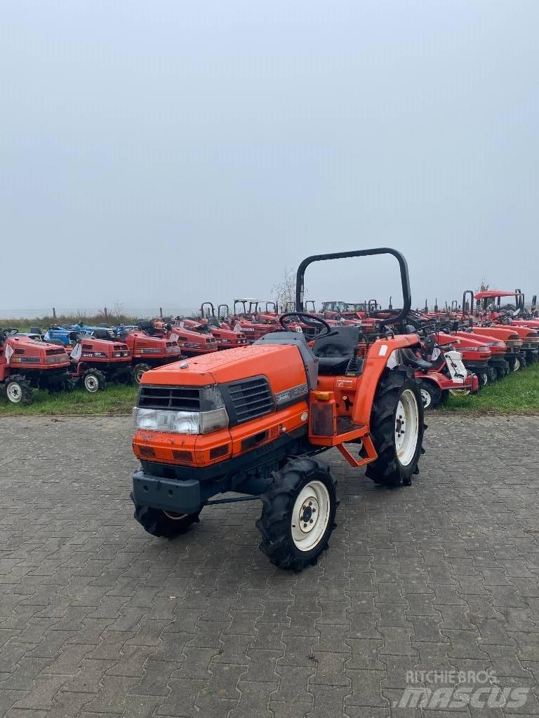 Kubota GL 220 Trattori compatti