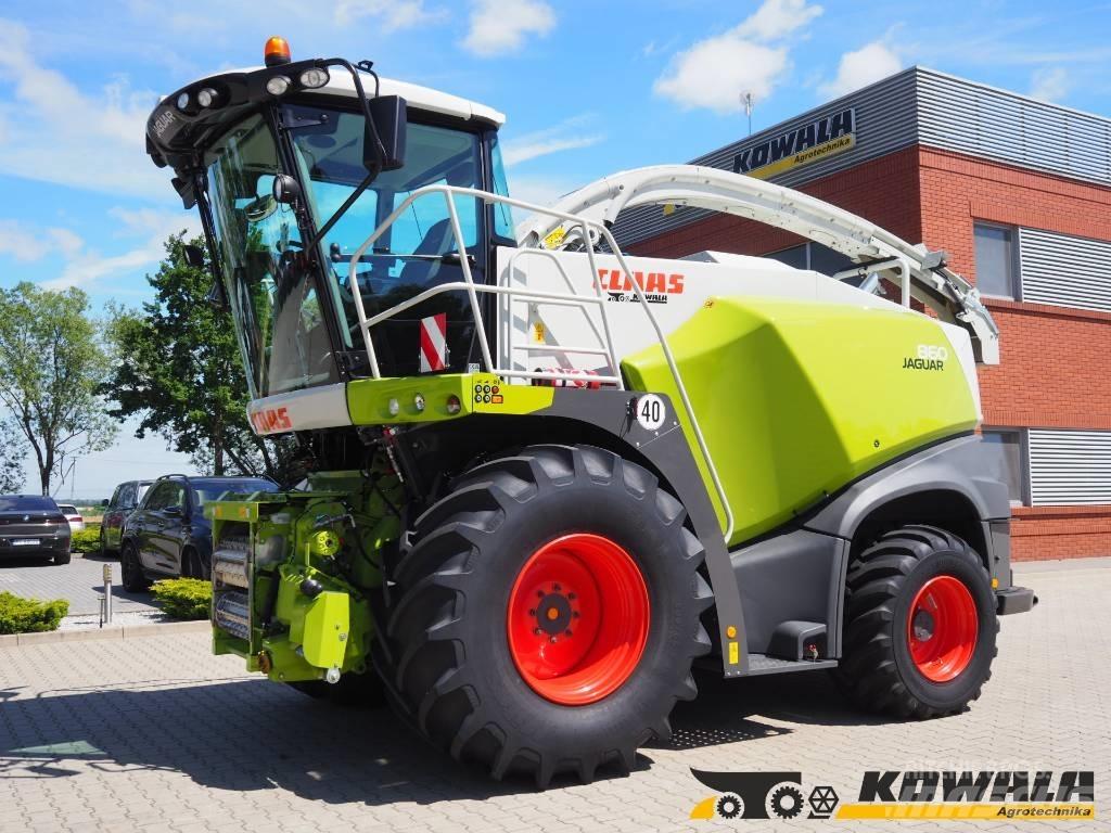 CLAAS Jaguar 860 4WD Trince semoventi