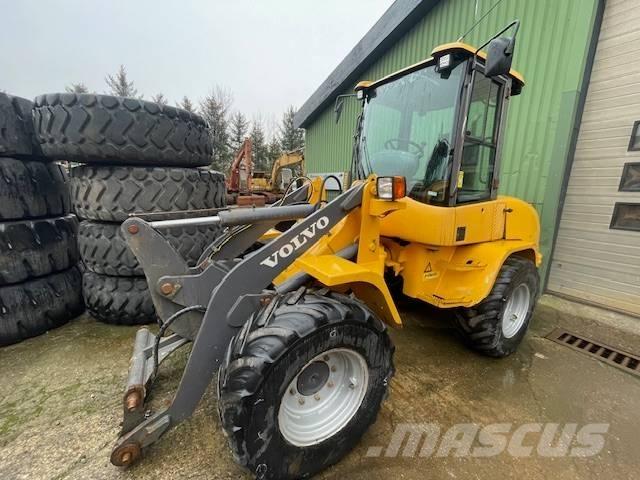 Volvo L30B PRO Pale gommate