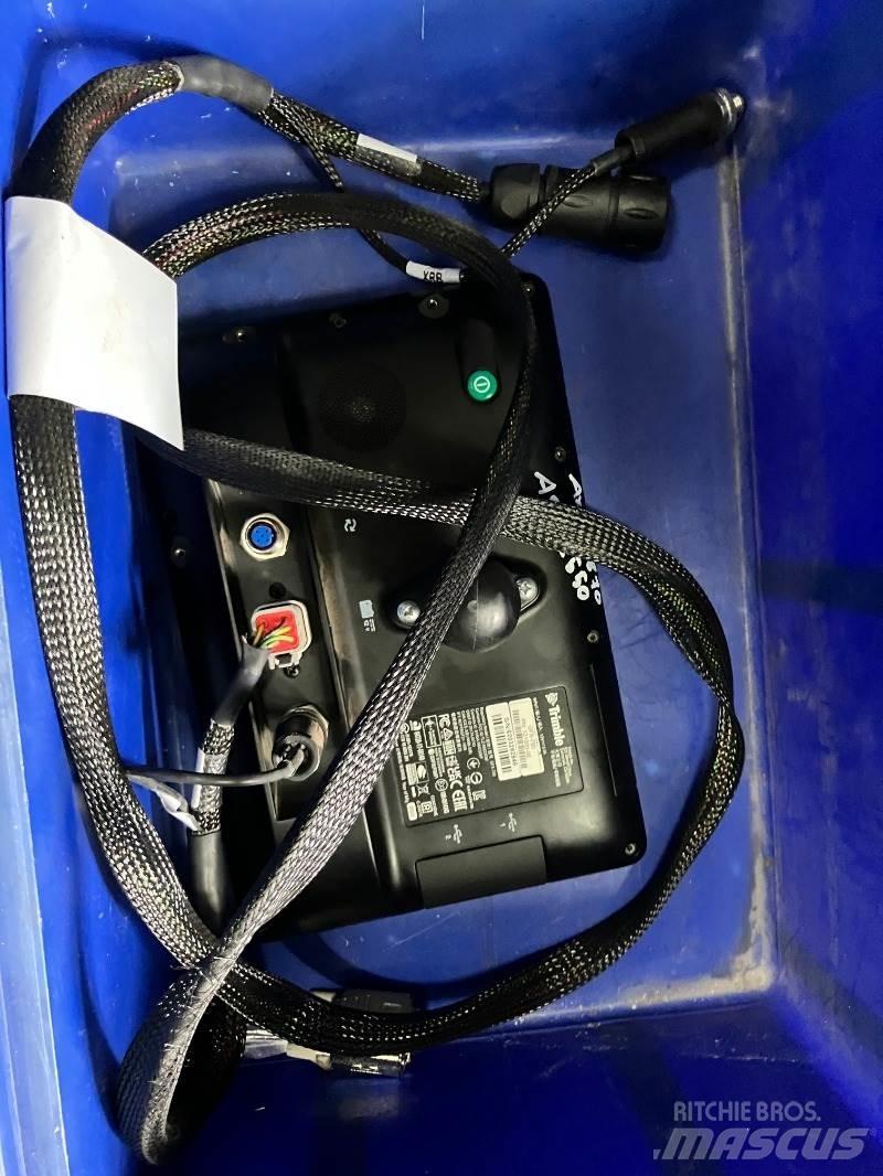 Trimble GFX 750 Altri accessori per trattori