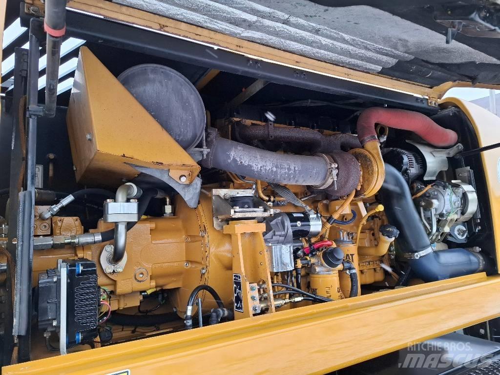 CAT 316 D Escavatori gommati