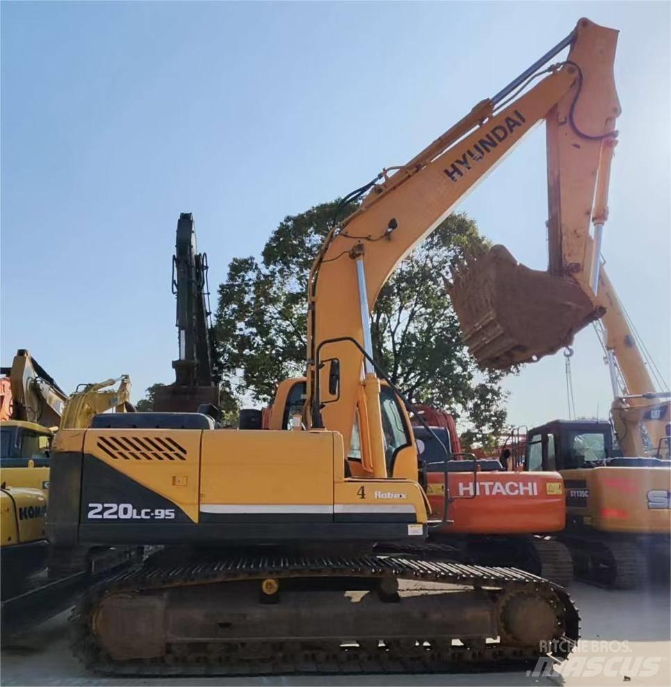 Hyundai R220LC-9S Escavatori cingolati