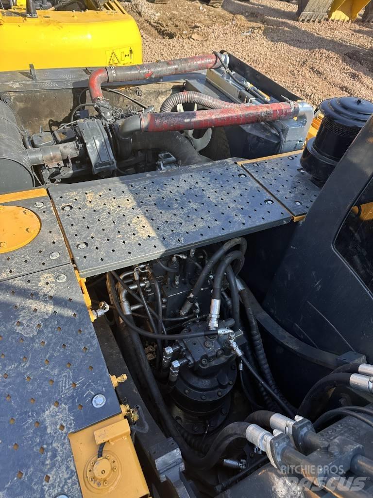 Hyundai Robex 215 Escavatori cingolati