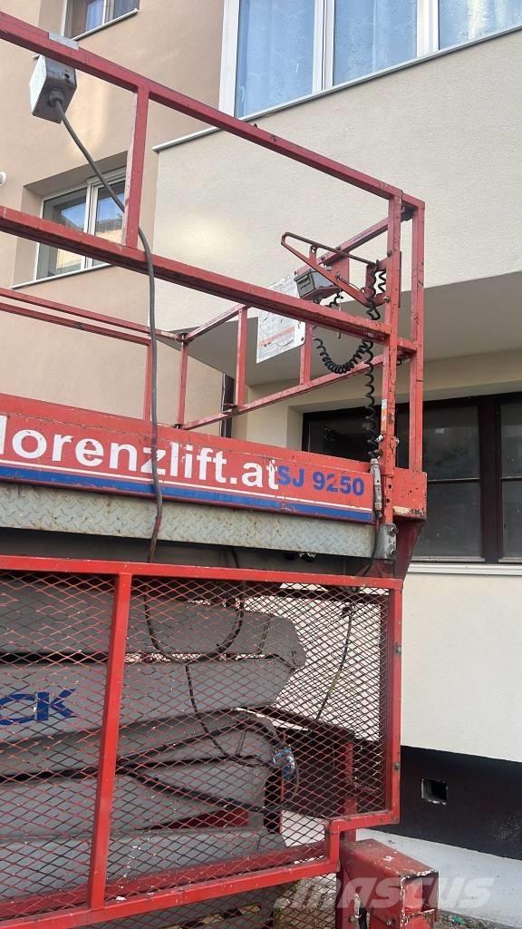 SkyJack SJ 9250 Montacarichi da cantiere
