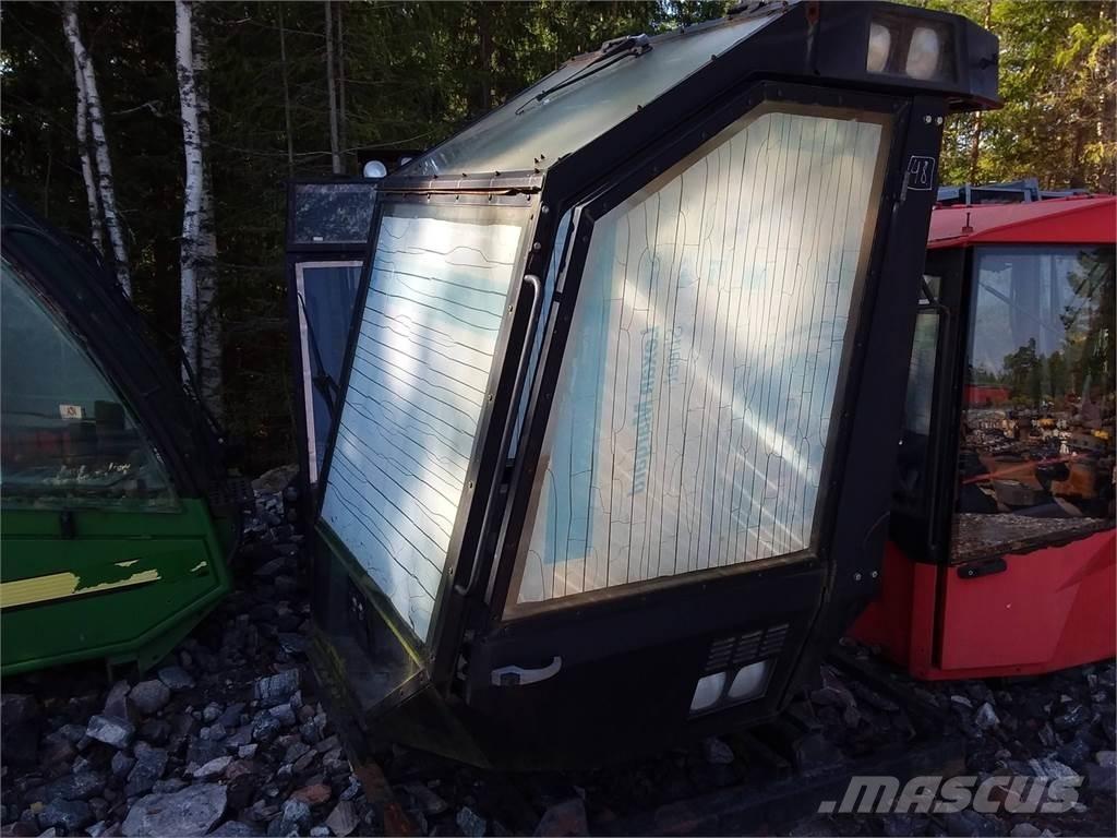 Valmet 901 Cabine e interni