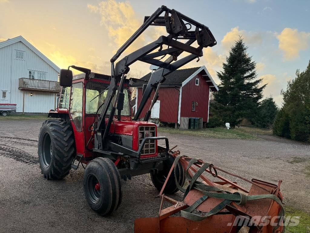 International 574 Trattori