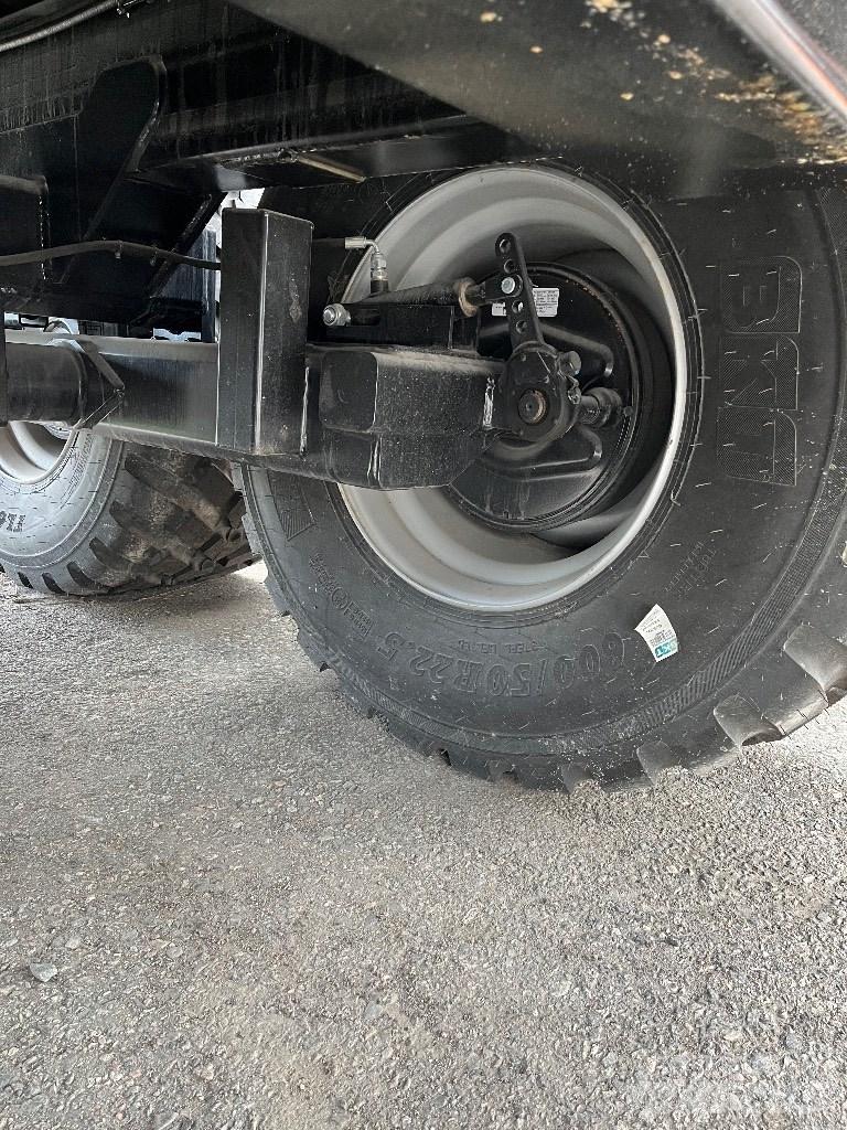 Palmse Trailer D1600 Rimorchi con cassone scarrabile