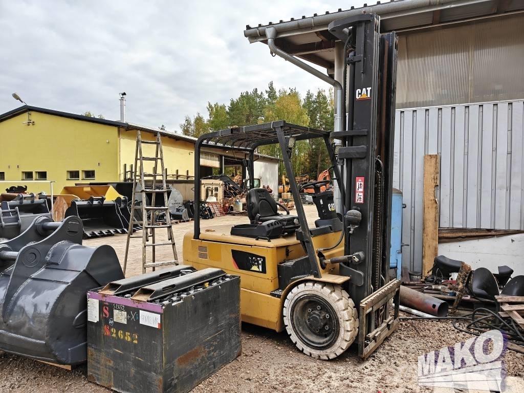 CAT EP 35 K PAC Carrelli elevatori elettrici
