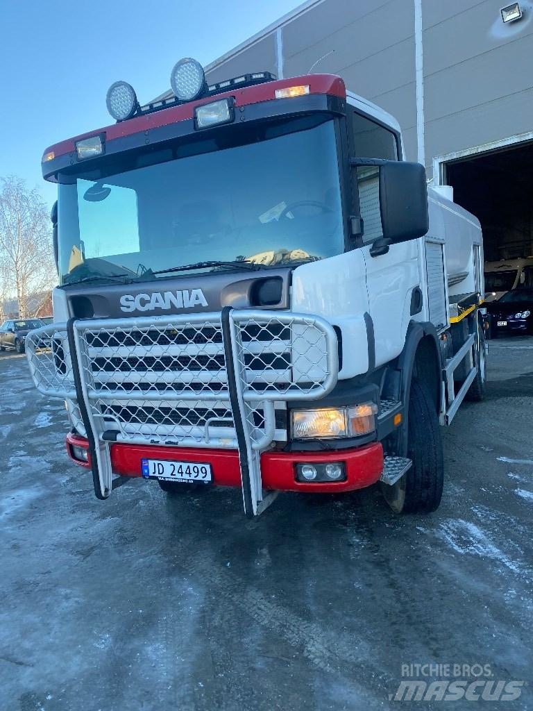 Scania 124 C 360 Cisterna