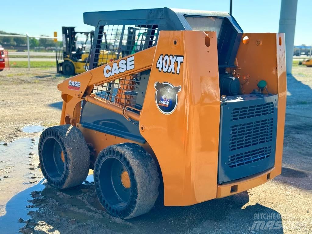 CASE 40 XT Mini Pale Gommate