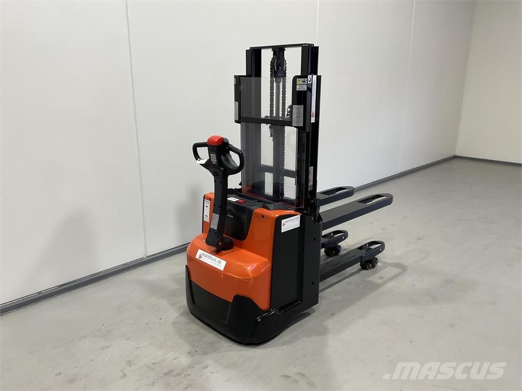 Toyota SWE200D Carelli stoccatori  automatici-usati